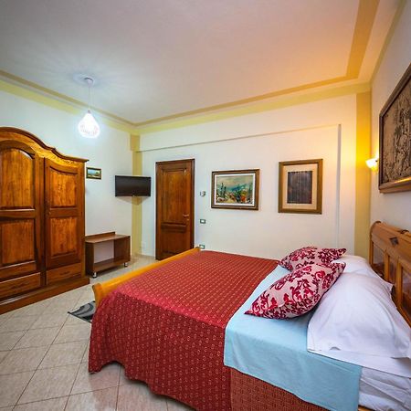 Hotel "San Saena " Radhime Ngoại thất bức ảnh