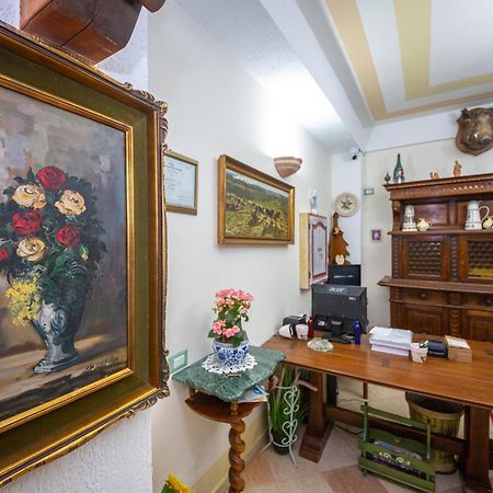 Hotel "San Saena " Radhime Ngoại thất bức ảnh