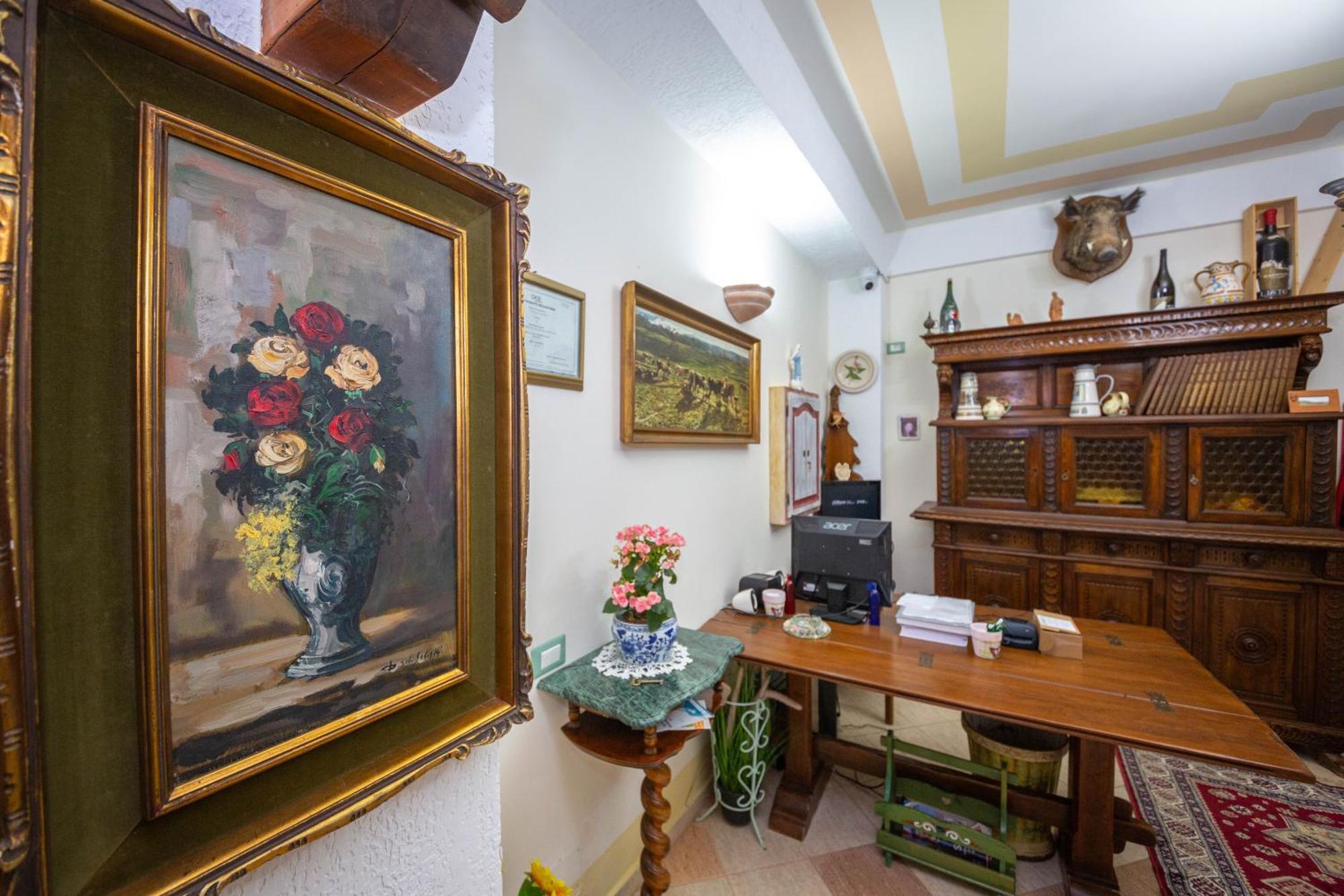 Hotel "San Saena " Radhime Ngoại thất bức ảnh