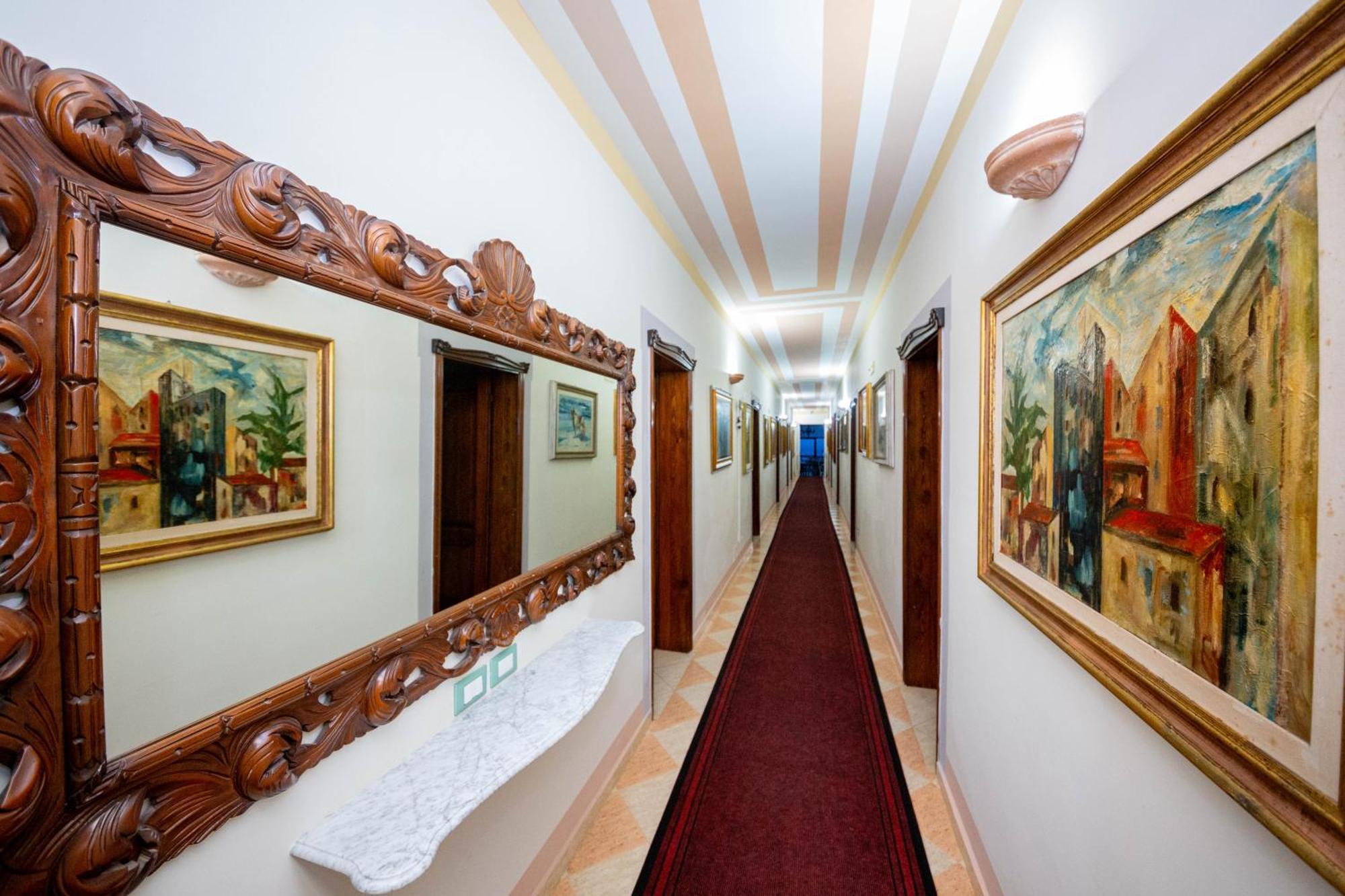 Hotel "San Saena " Radhime Ngoại thất bức ảnh