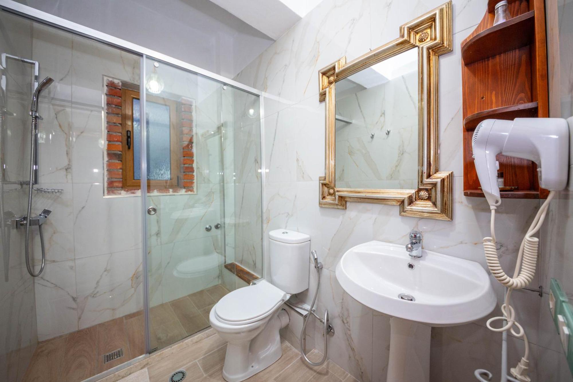 Hotel "San Saena " Radhime Phòng bức ảnh
