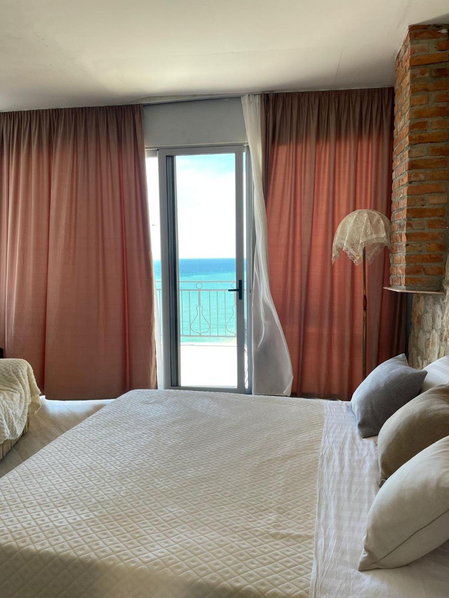 Hotel "San Saena " Radhime Ngoại thất bức ảnh