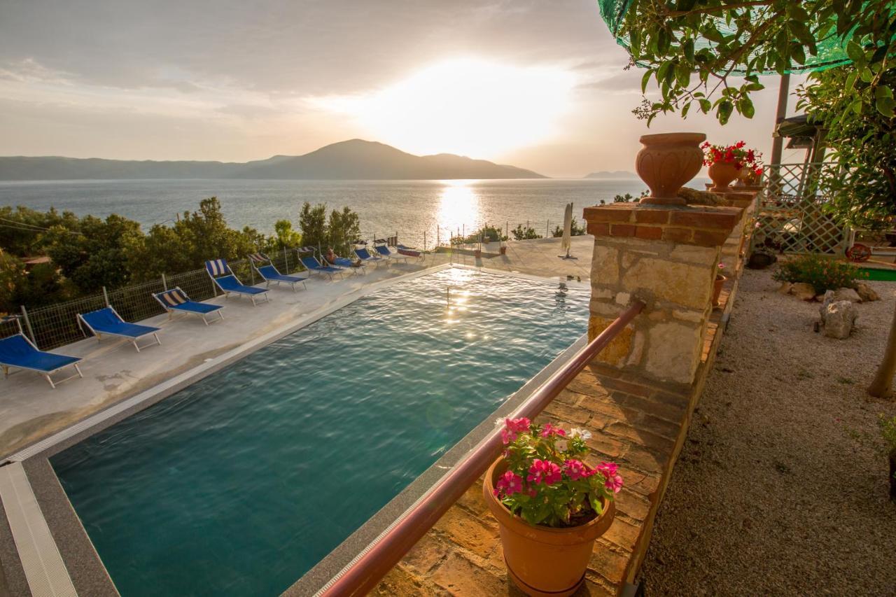 Hotel "San Saena " Radhime Ngoại thất bức ảnh